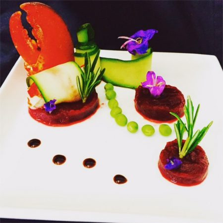 Astice-al-rosmarino-tagliatella-di-zucchine-timo