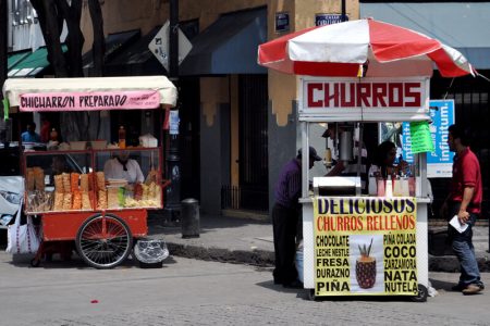 Churros spagnoli, storia e ricetta delle tapas dolci