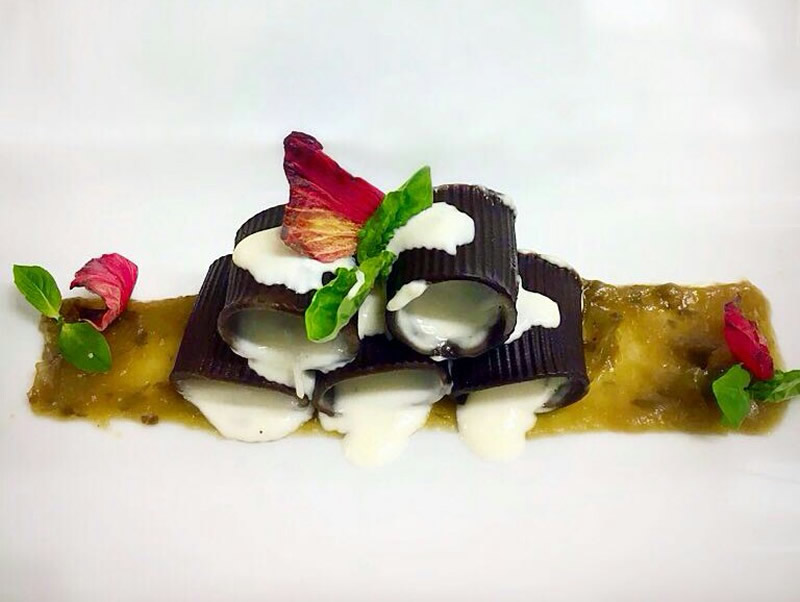 Paccheri di Gragnano al caffè ripieni di Gorgonzola