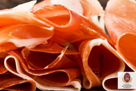 Prosciutto di Modena DOP, proprietà e storia Prosciutto di Modena DOP, proprietà e storia