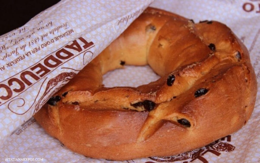 Buccellato di Lucca, storia e ricetta del dolce