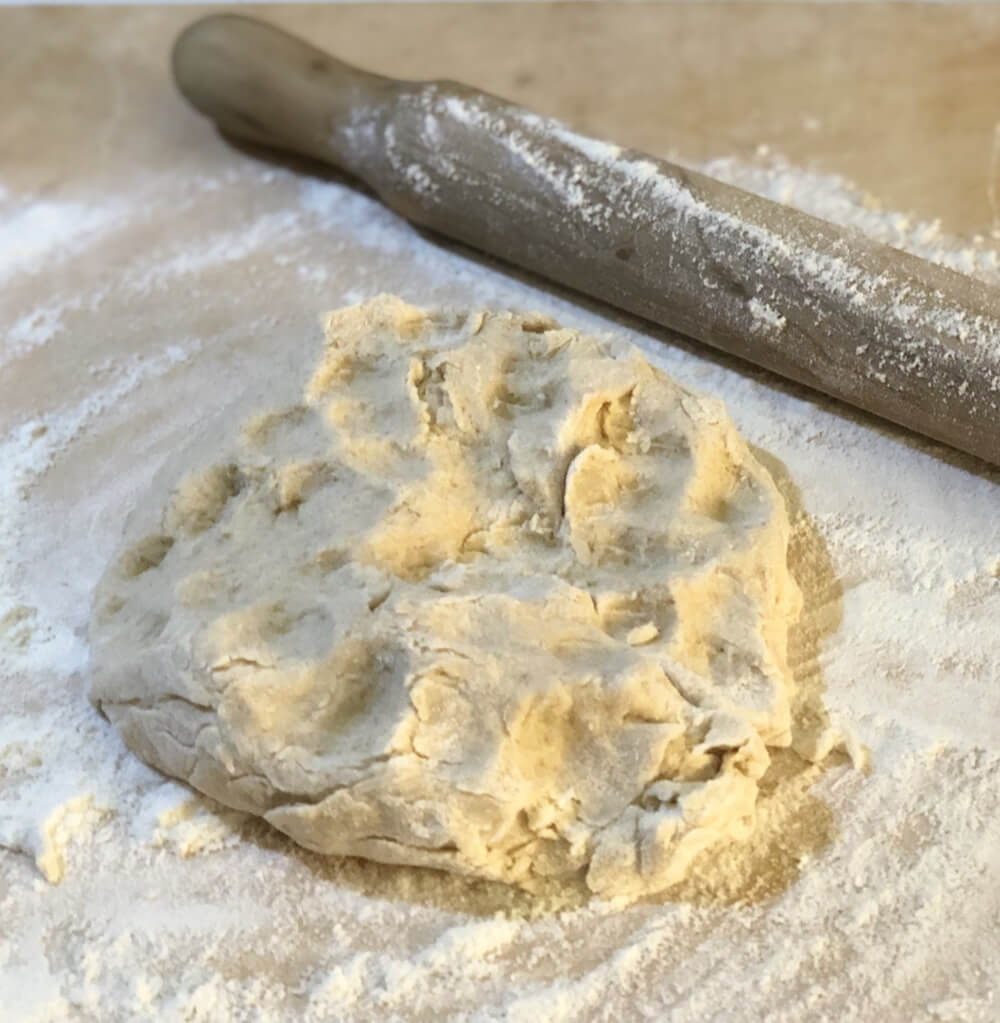 Ricetta Scones, tutti i segreti delle focaccine inglesi originali Ricetta Scones, tutti i segreti delle focaccine inglesi originali