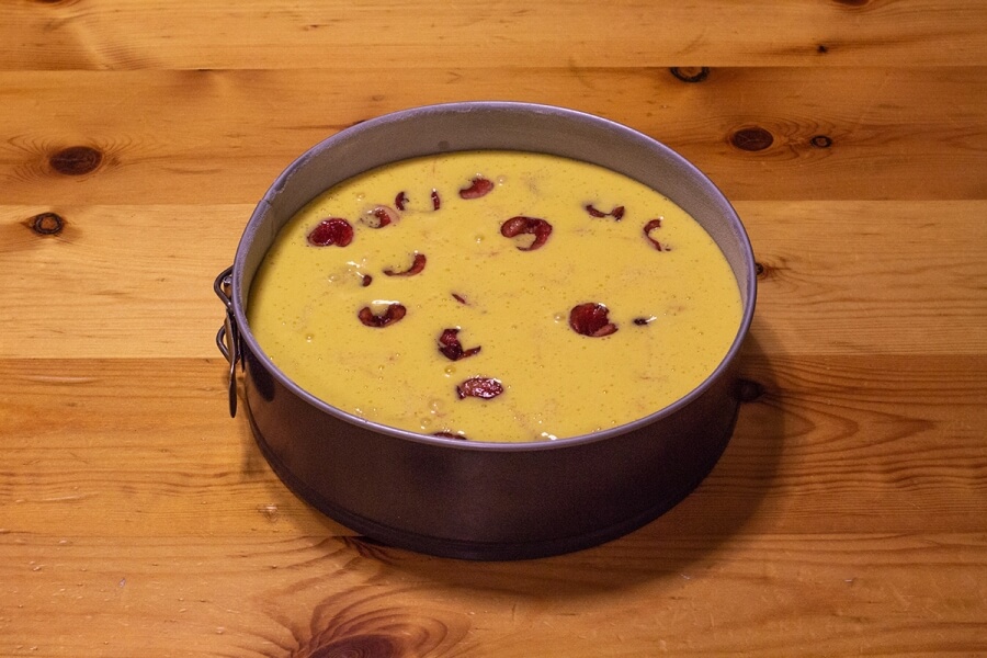 Torta di ciliegie al succo di pesca, ricetta facile per tutti 