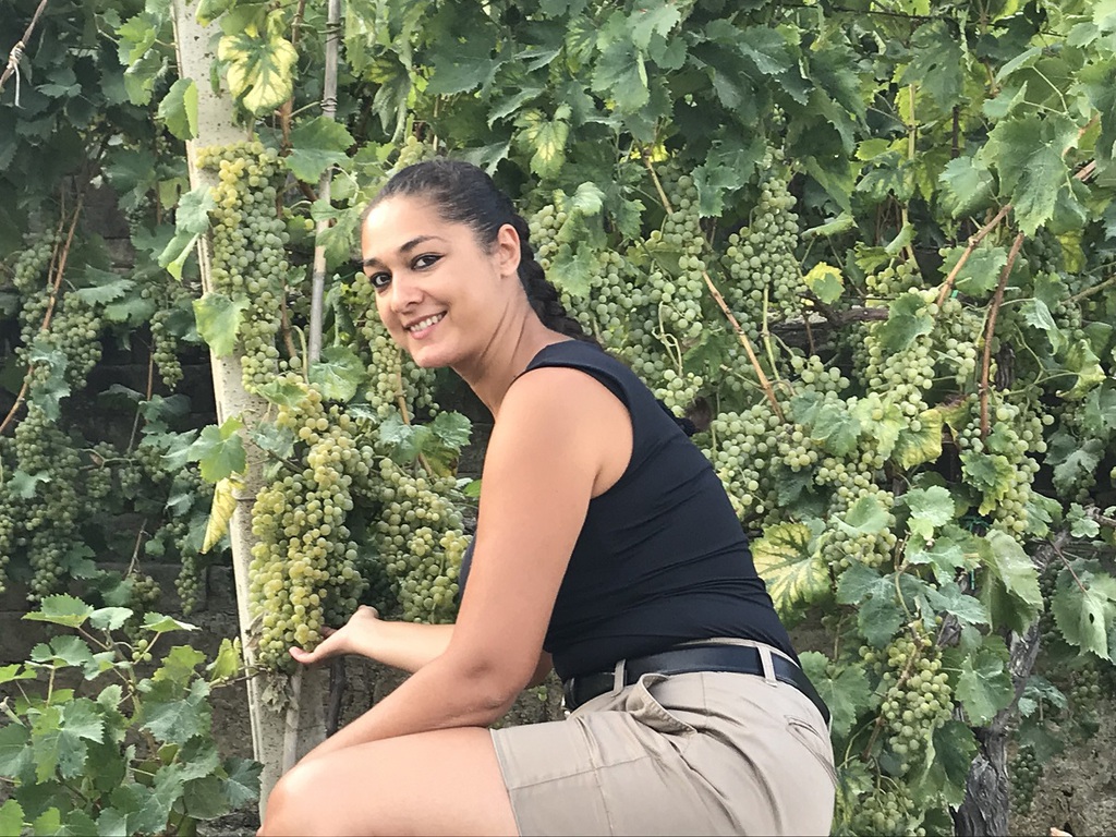 La storia di Maria Furgiero, vignaiola campana Chi è Maria Furgiero, vignaiola con la passione per i Campi Flegrei