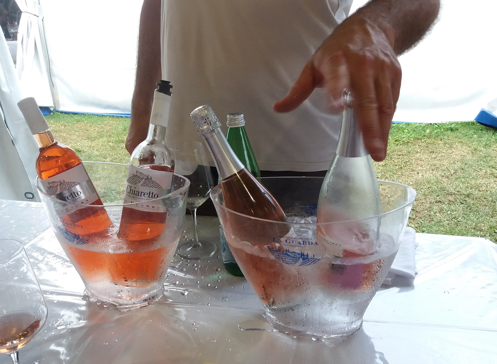 Successo per il Festival del bere rosa a Moniga (BS)