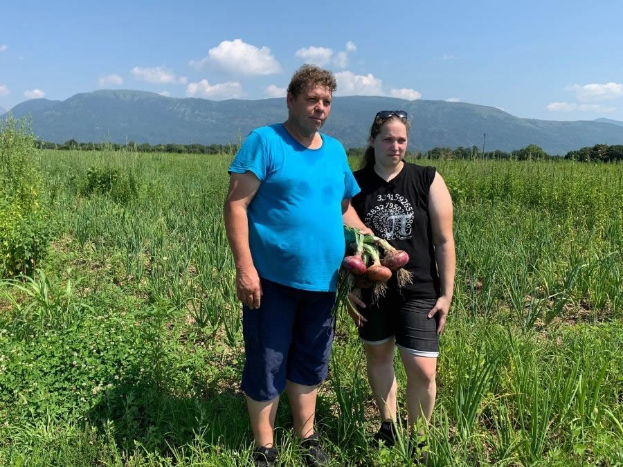 Cipolla di Cavasso e della Val Cosa: Agricola Sandra Carusone Famiglia dell'Agricola Sandra Carusone