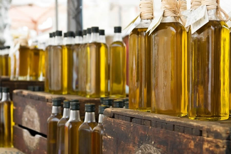 Come valutare pregi e difetti dell'olio d'oliva Come valutare pregi e difetti dell'olio d'oliva