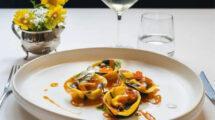 Tra terra e mare: tortelli di pasta fresca bicolore