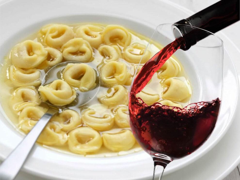 Cinque vini da abbinare ai tortellini in brodo: i consigli di Stefano Berzi di Hosteria del Vapore