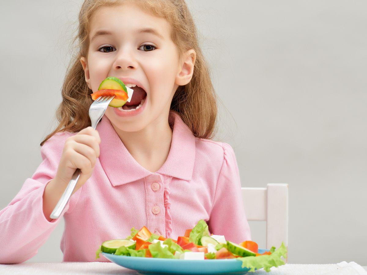 Alimentazione nell'infanzia: come far mangiare bene i bambini