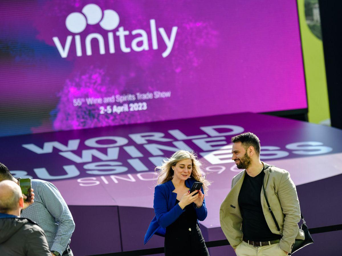 Obiettivi del Vinitaly 2024: internazionalizzazione e qualità delle presenze