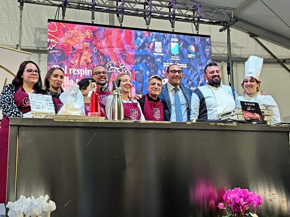 Il gruppo dell'Unione italiana ciechi e ipovedenti alla Fiera d'Abruzzo