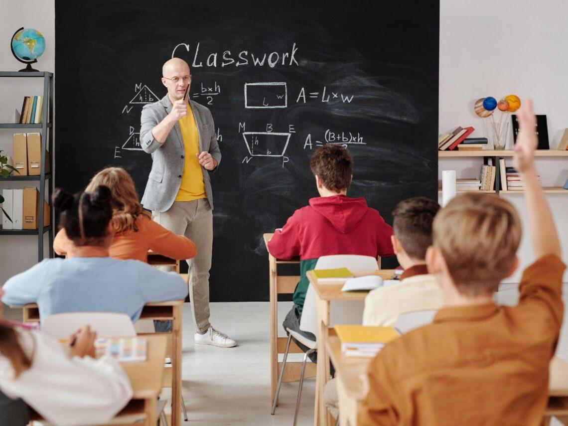 Viaggi studio all'estero: ecco cosa pensano i genitori italiani
