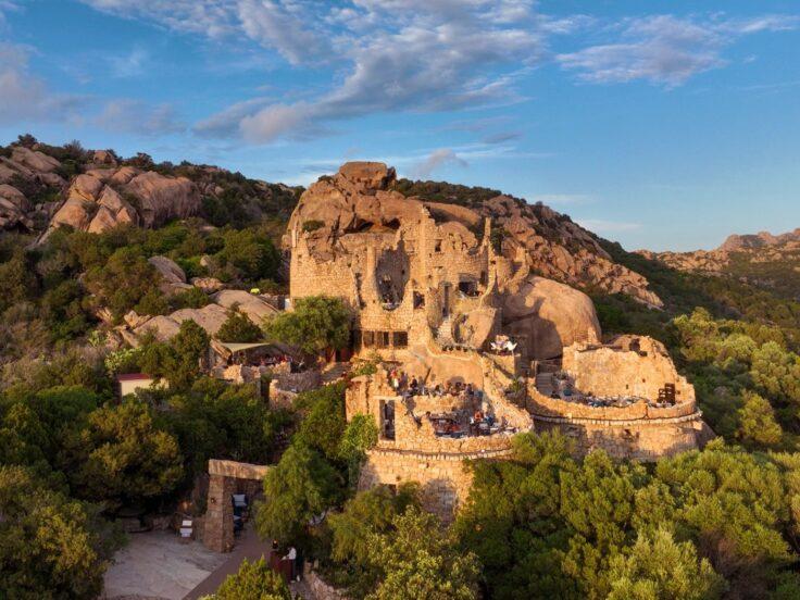 Le Terrazze Ritual: le novità dell'estate 2025 a Baja Sardinia