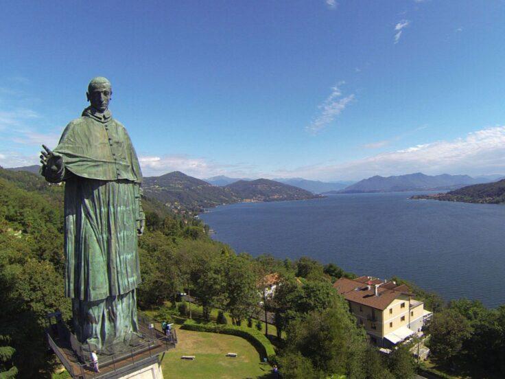 San Carlone di Arona: curiosità sulla statua sul Lago Maggiore