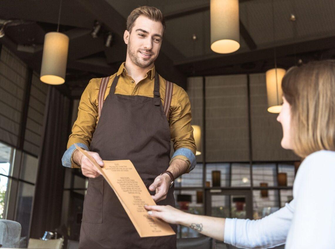 Menù del ristorante: obblighi di legge, prezzi e diritti del cliente