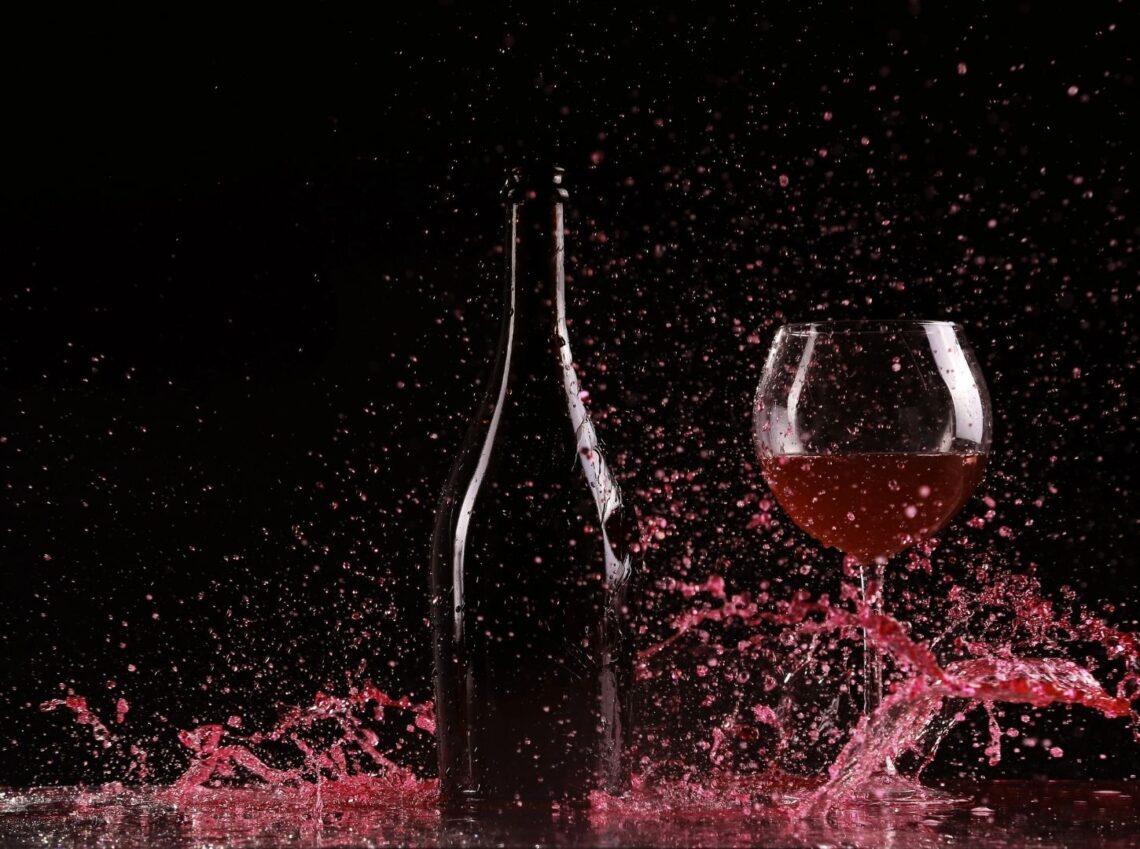 Vino analcolico: cos’è, come si produce e perché cresce il mercato