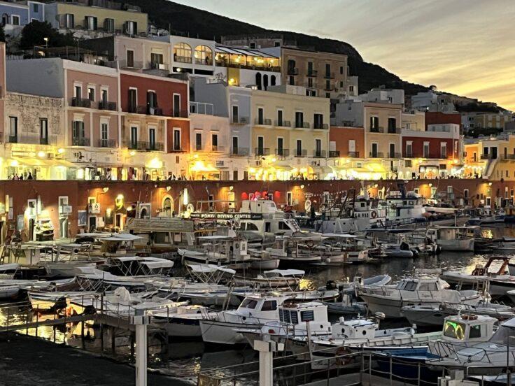 Ponza sostenibile: turismo slow, mobilità e filiera locale